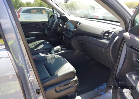 2022 Honda Pilot 2Wd Touring 7 Passenger from USA, damaged, VIN 5FNYF5H6XNB019297